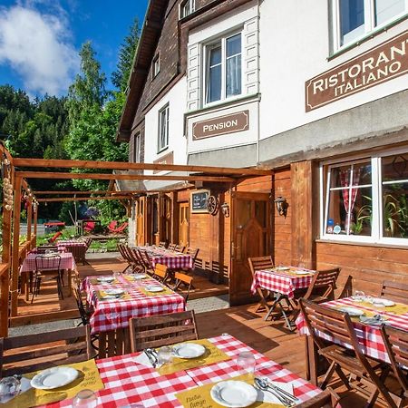 Penzion Sofinata & Pizzeria Špindlerŭv Mlýn Exteriör bild