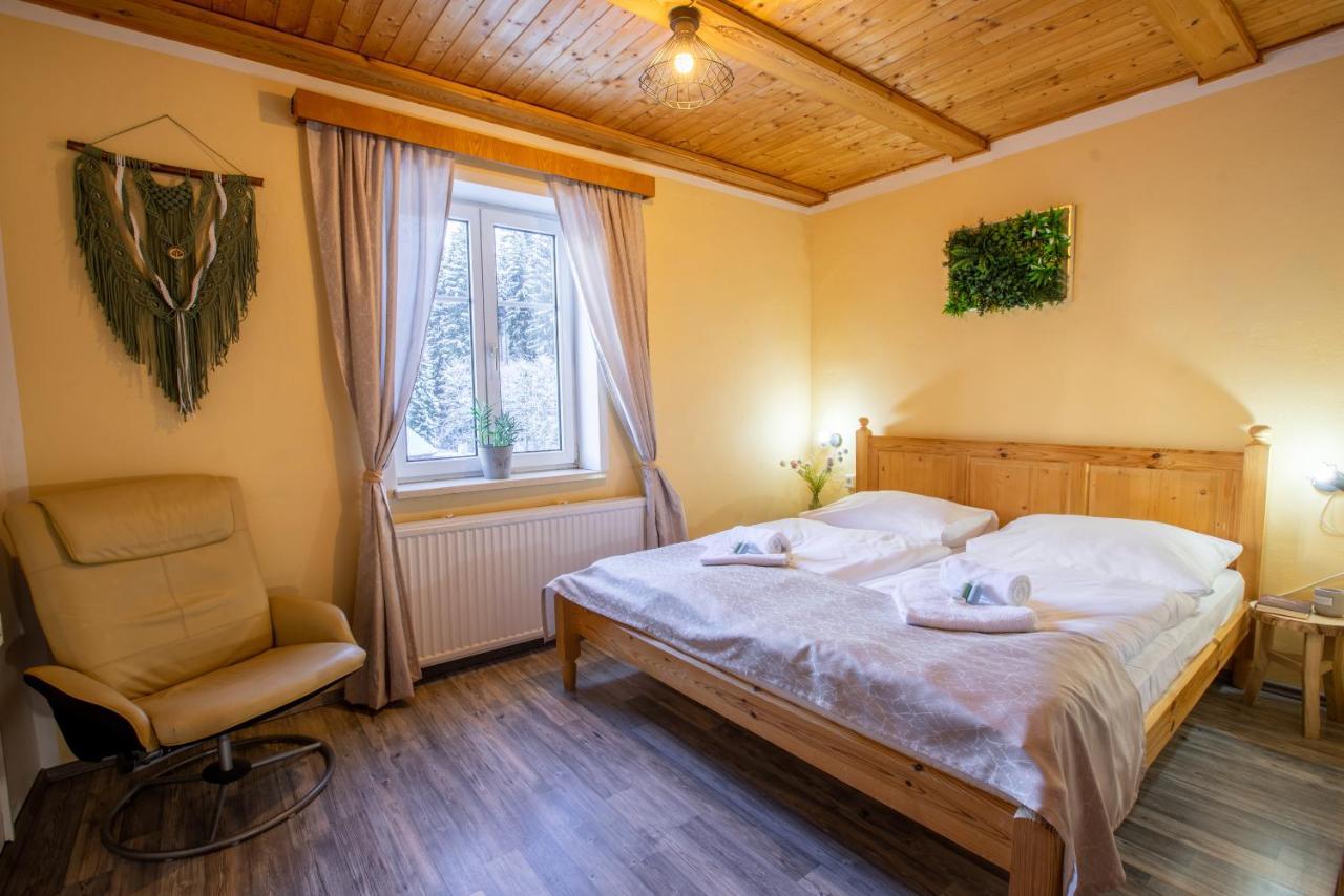 Penzion Sofinata & Pizzeria Špindlerŭv Mlýn Exteriör bild