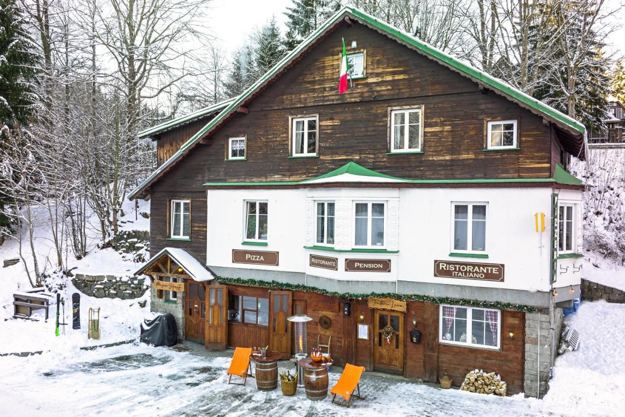 Penzion Sofinata & Pizzeria Špindlerŭv Mlýn Exteriör bild
